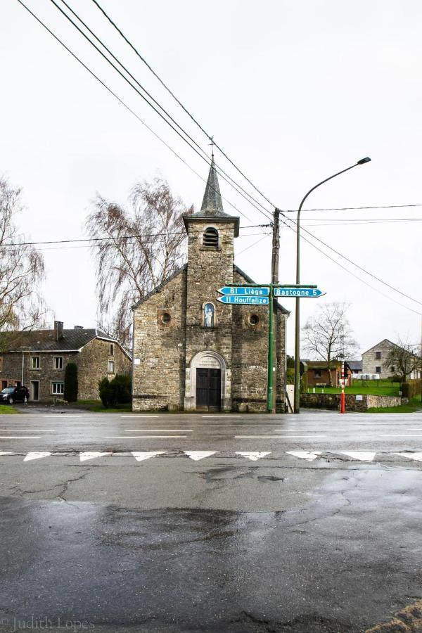Maison Spacieuse Unifamiliale. Gite La Clochette バストーニュ エクステリア 写真