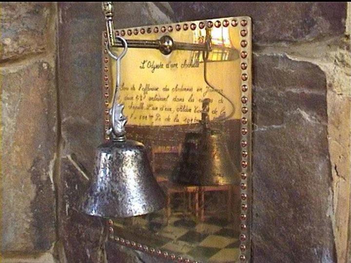 Maison Spacieuse Unifamiliale. Gite La Clochette バストーニュ エクステリア 写真