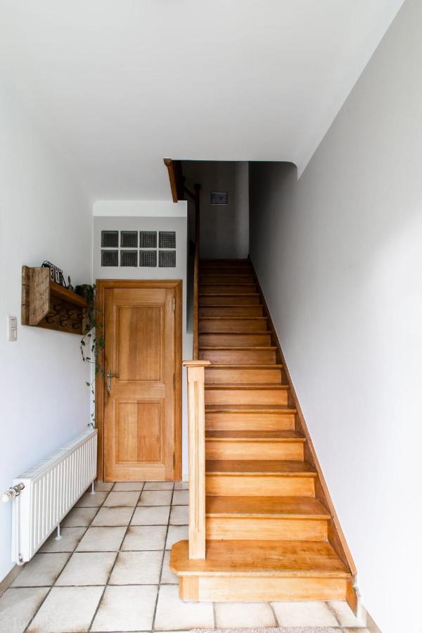Maison Spacieuse Unifamiliale. Gite La Clochette バストーニュ エクステリア 写真